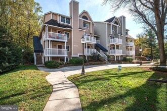 Building Photo - 10725 Hampton Mill Terrace