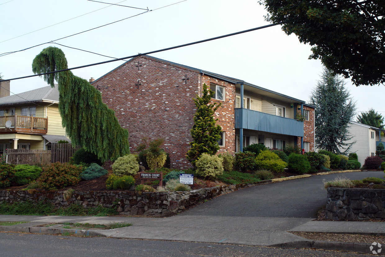 Hunters' Ridge - Hunter's Ridge Apartments