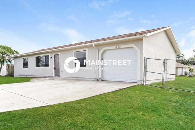Building Photo - 3 Bedroom Pet-Friendly Home in Port St Lucie, FL with Main Street Renewal