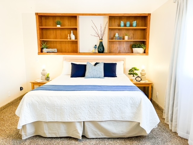 Spacious Bedroom with beautiful built-in shelves. - 80 S Center St