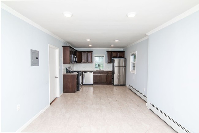Building Photo - 127 Avenue F