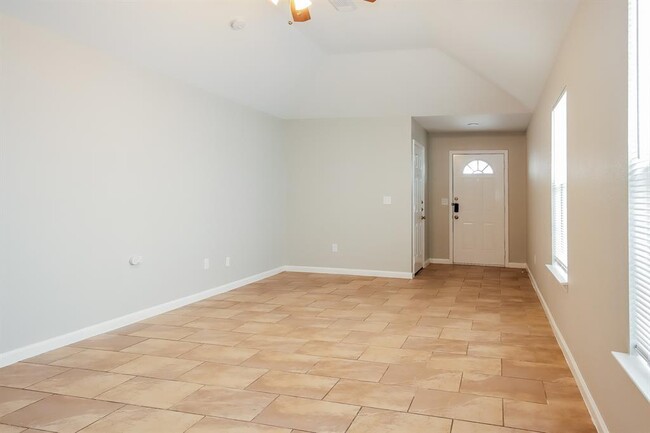 Foto del edificio - 15443 Bammel Oaks Ct