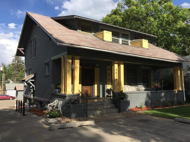 Building Photo - 2014 8th Ave