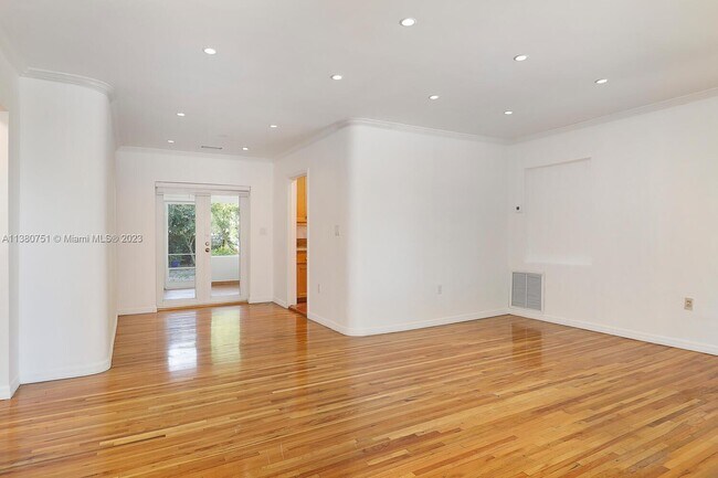 Building Photo - 4050 Loquat Ave