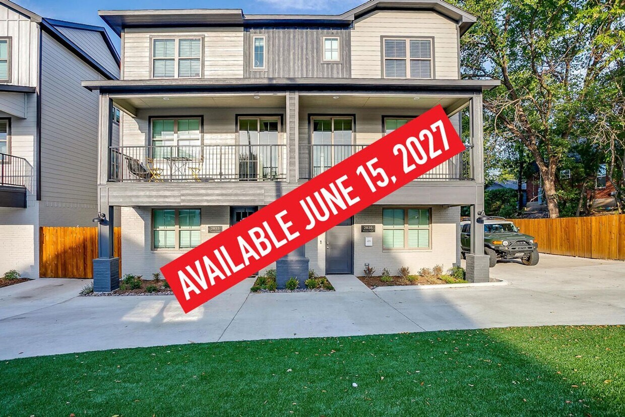 Foto principal - 2835 Forest Park Blvd