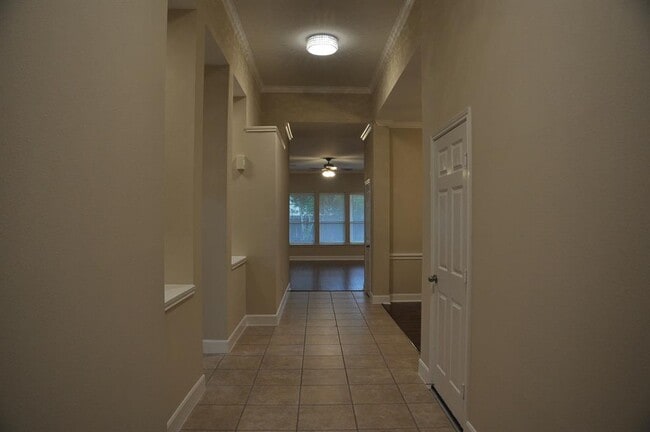 Building Photo - 26639 Summerbend Hollow Ln