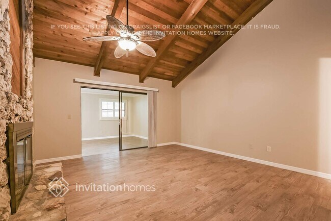 Foto del edificio - 1124 Dappled Elm Ln