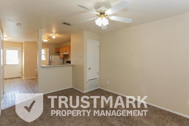 Building Photo - 4403 Abigail Dr