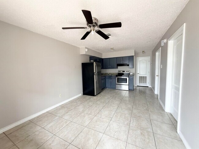 Building Photo - 2603 Palo Blanco St