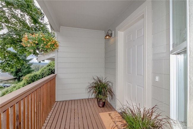 Building Photo - 3Bd/2.5Ba Renton House