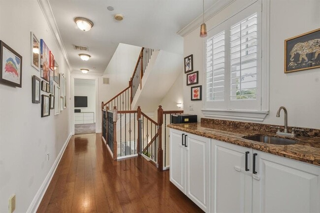 Foto del edificio - 1709 NE 8th St