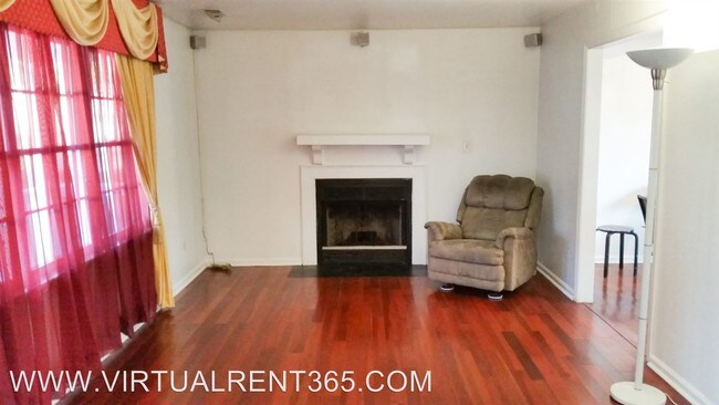Foto del edificio - 3 br, 2.5 bath House - 27 Butler Farm Rd.