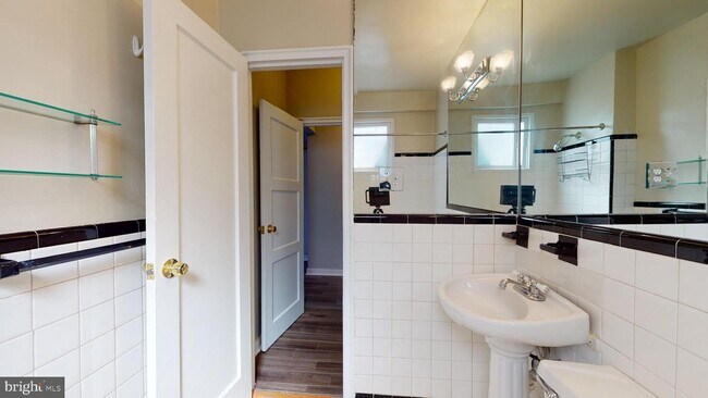 Foto del edificio - 2130 N St NW