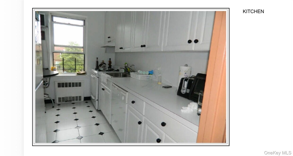 Foto del edificio - 105-24-105-63 63rd Dr