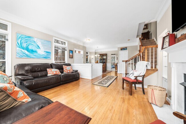 Foto del edificio - 4620 Knight Pl