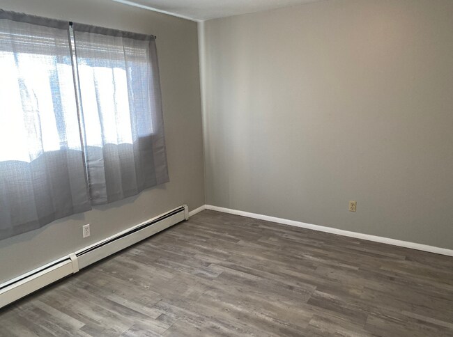 Foto del edificio - 1225 Bunting Ave