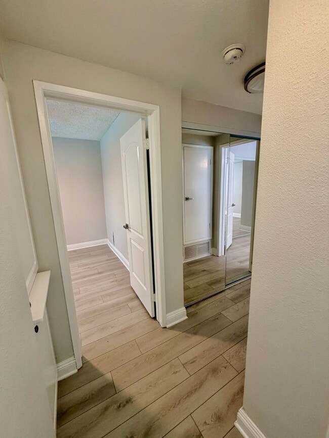 Photo - 1595 E Chevy Chase Dr (Glendale, CA) Apartment
