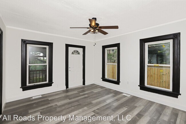 Foto del edificio - 2 br, 1 bath House - 1040 Huffman Ave