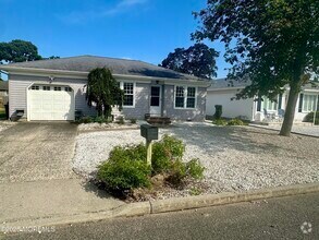 Building Photo - 1504 Ivy Rd