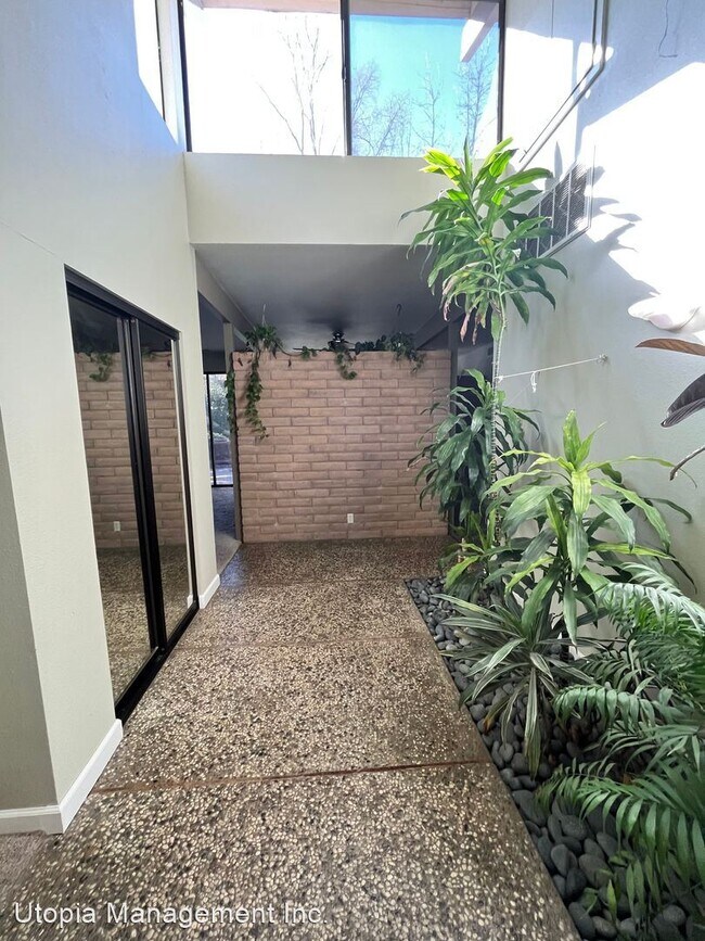Foto del edificio - 3 br, 2 bath House - 8770 Cling Ct