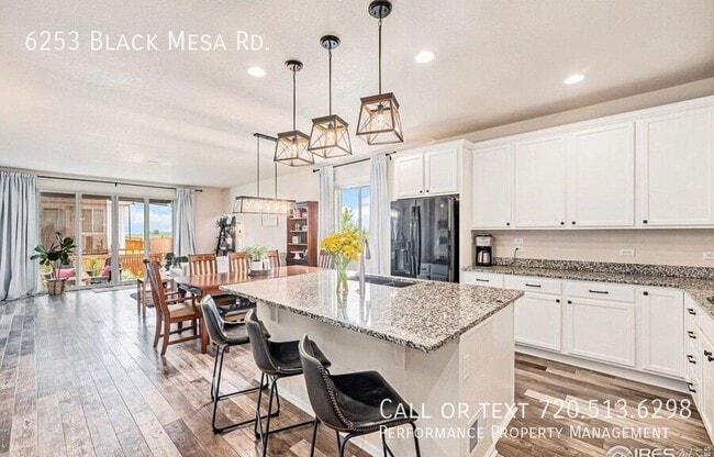 Building Photo - 6253 Black Mesa Rd