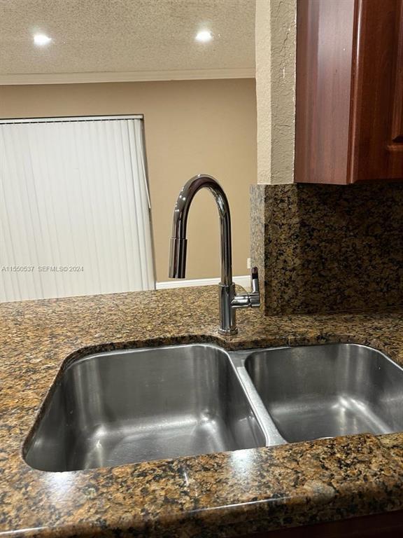 Foto del edificio - 4533 Treehouse Ln