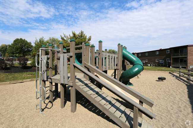 Playground - Crescent Ridge Apartments