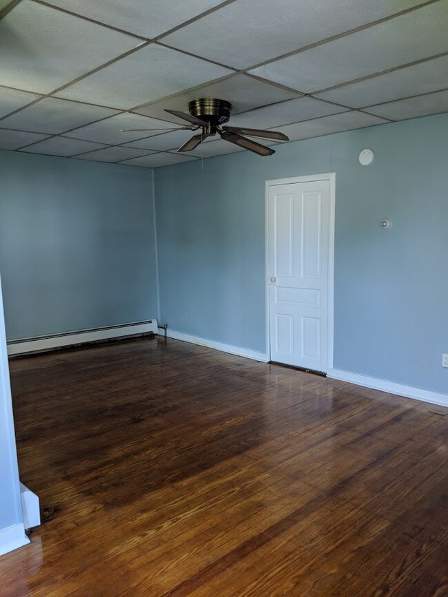 482 Adamstown Rd, Reinholds, PA 17569 House Rental in Reinholds, PA