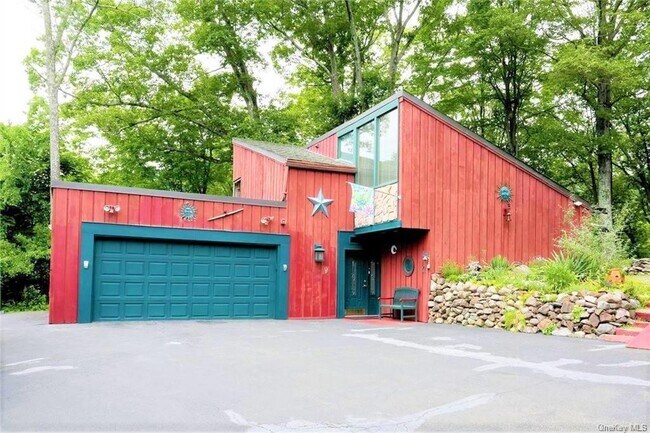 Building Photo - 111 Lime Kiln Rd
