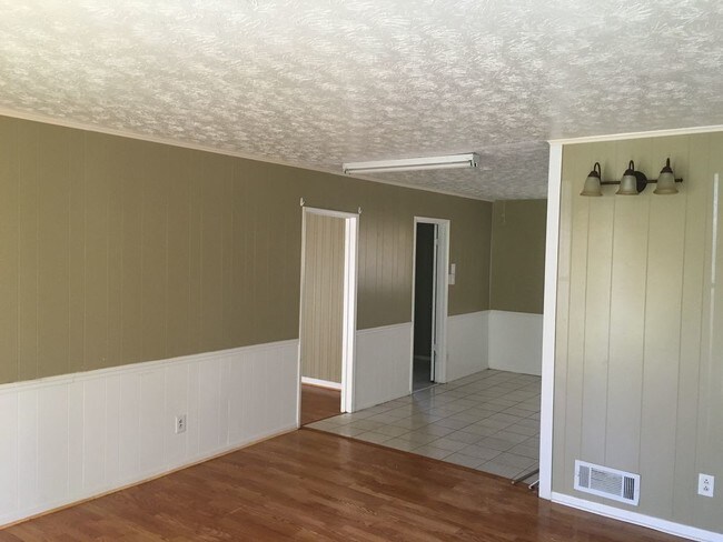 Foto del edificio - 850 King Rd