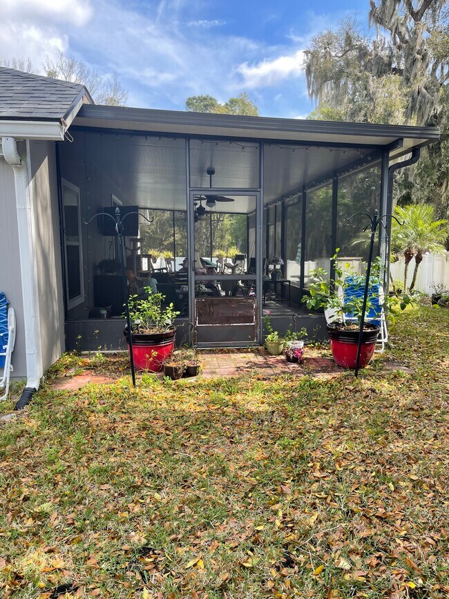 Building Photo - 12084 Footman Ct