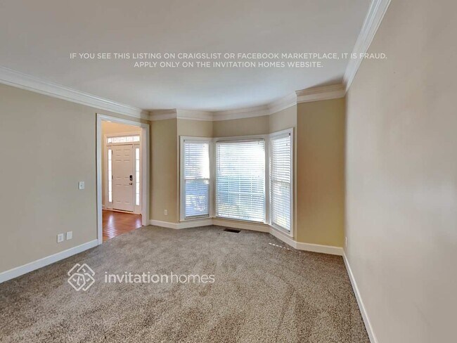 Building Photo - 49 Shoreline Dr