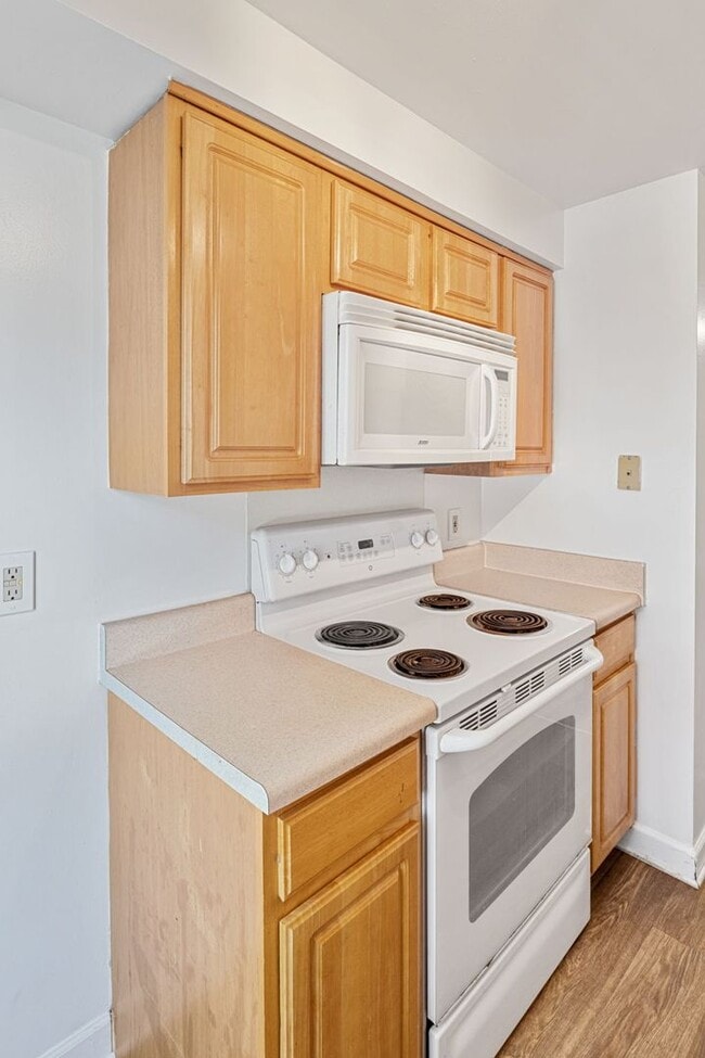 Building Photo - 3534 E Fall Creek Pkwy N Dr