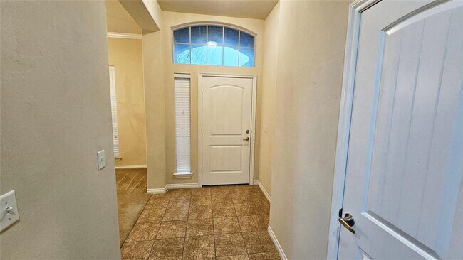 Foto del edificio - 1824 Woody Ln