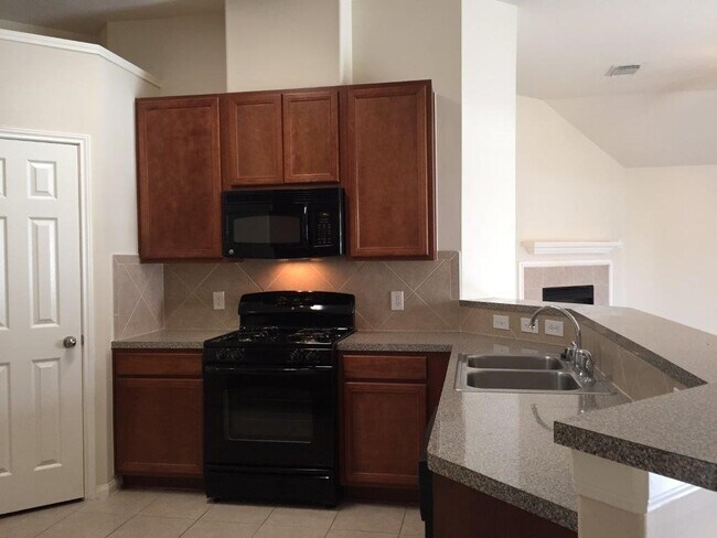 Foto del edificio - 25106 Diamond Ranch Dr