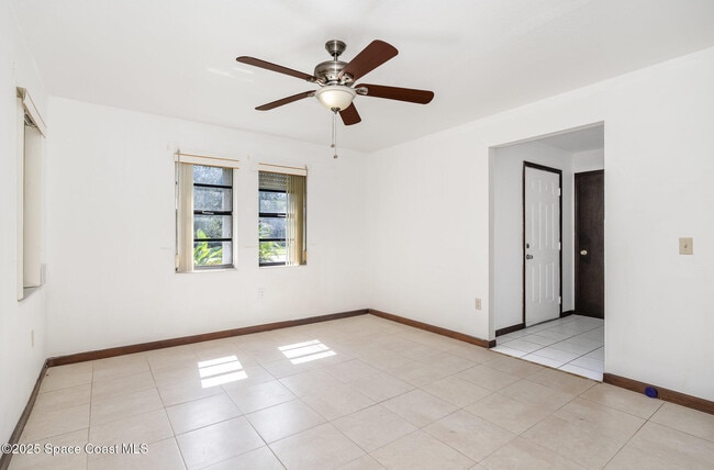 Foto del edificio - 178 Cinnamon Lake Cir