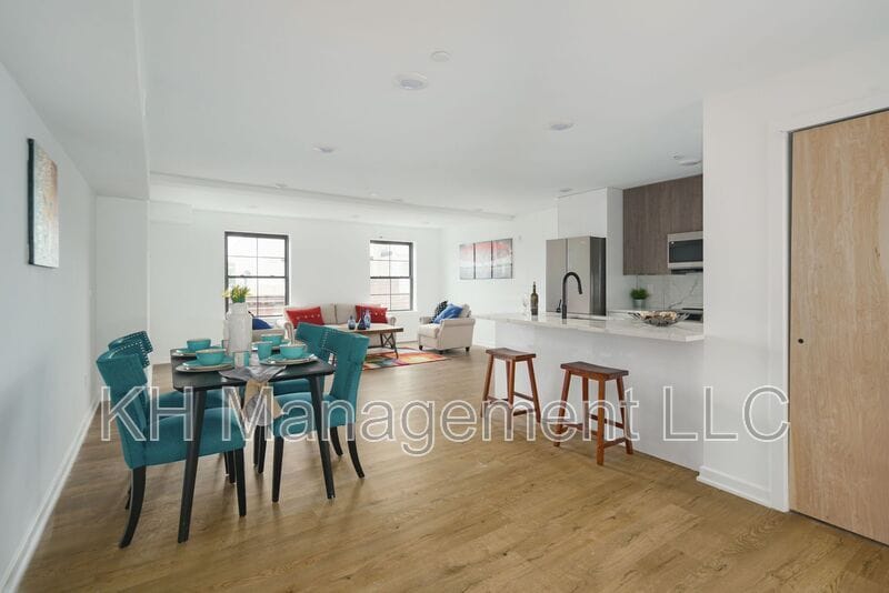 Photo - 630 Moore Street - 205