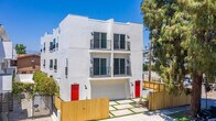 Foto principal - 21719 Hart St