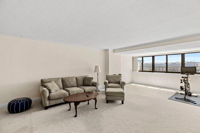 Foto del edificio - 9 Hawthorne Pl