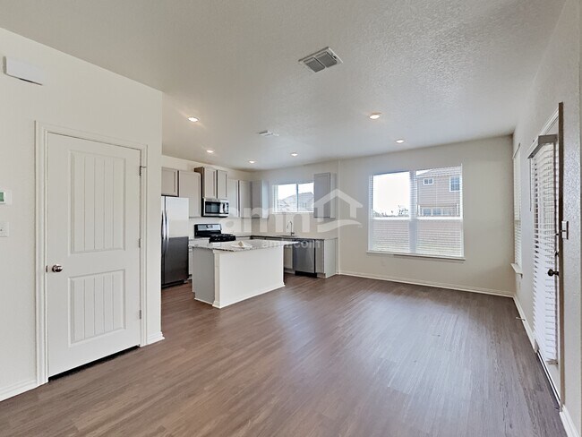Foto del edificio - 2742 Meadowood Heights