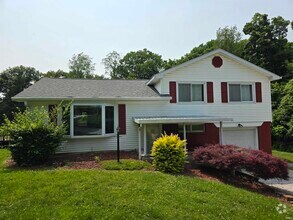 Building Photo - 1619 W Arlington Rd