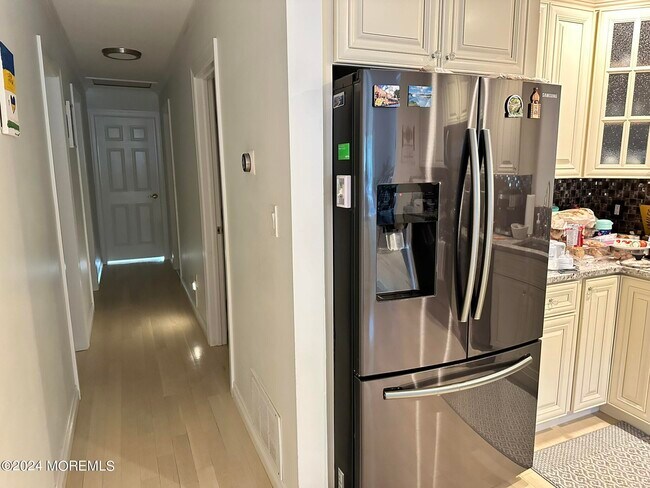 Foto del edificio - 43 Frederick Ave