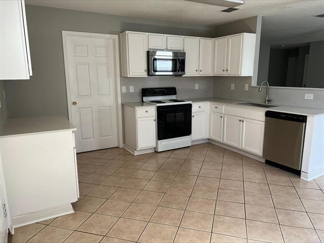 Foto del edificio - 2712 Lazy Oak Dr