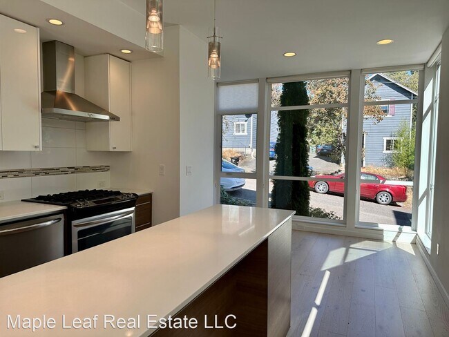 Foto del edificio - 3 br, 2.5 bath House - 2019 E Spruce St