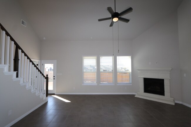Building Photo - 3261 Pablo Cir