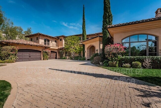 Building Photo - 14175 Biscayne Pl