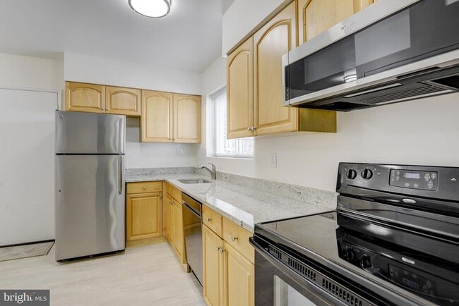 Foto del edificio - 5107 Bradley Blvd