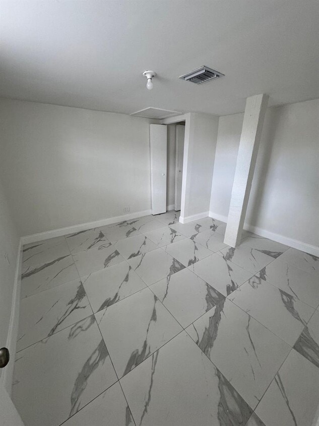 Foto del edificio - 412 Fleming Ave