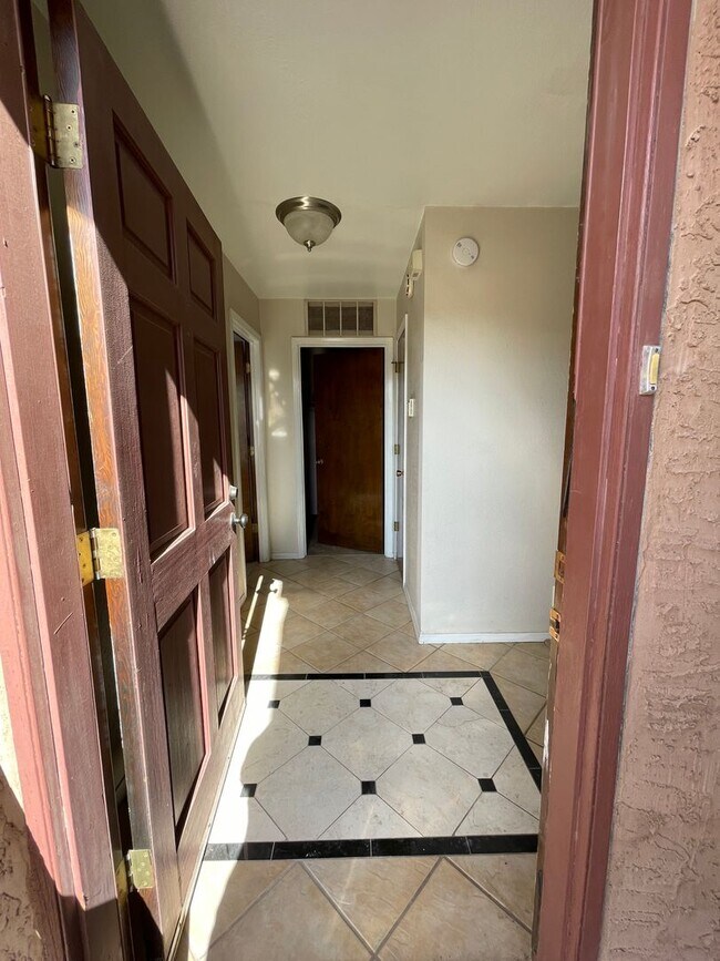 1001 Ivy Dr, Roswell, NM 88203 House Rental in Roswell, NM