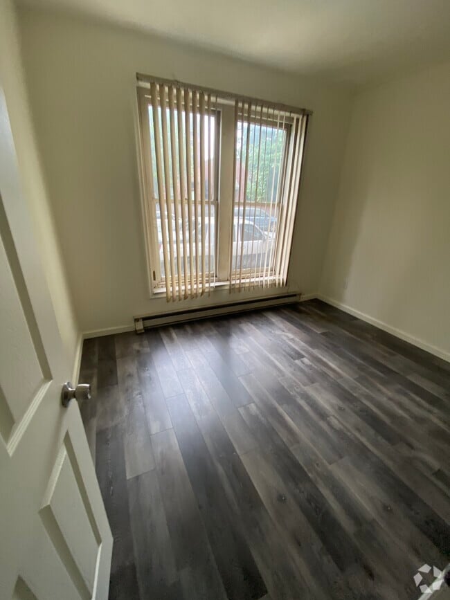 Houses For Rent in Whitehall PA with High Ceilings